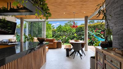 Casa de 3 alcobas en venta en La Calleja, Envigado, 310 m² · foto 5 de 20