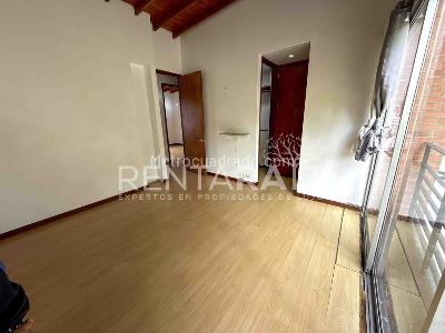 Casa de 3 alcobas en venta en Las Palmas, Medellín, 183 m² · foto 15 de 20