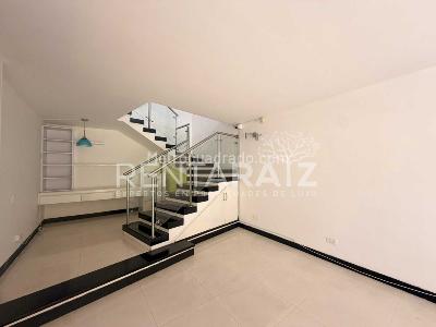 Casa de 4 alcobas en arriendo en El Tesoro El Poblado, Medellín, 480 m² · foto 13 de 20