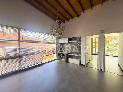 Casa de 4 alcobas en arriendo en El Tesoro El Poblado, Medellín, 480 m² · foto 19 de 20