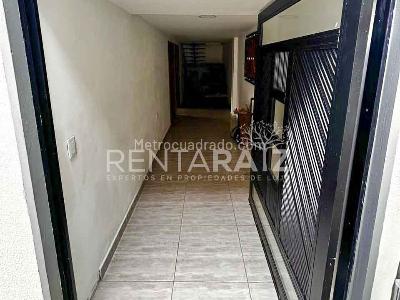 Casa de 5 alcobas en venta en La Doctora, Sabaneta, 200 m² · foto 2 de 20