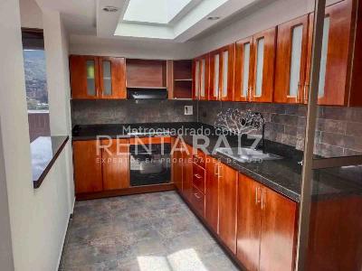 Apartamento de 4 alcobas en arriendo en Laureles, Medellín, 240 m² · foto 8 de 20