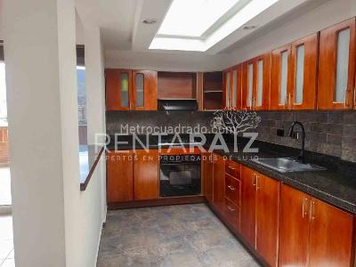 Apartamento de 4 alcobas en arriendo en Laureles, Medellín, 240 m² · foto 9 de 20