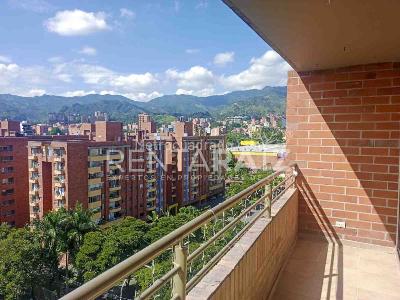 Apartamento en Arriendo, Laureles, Medellín