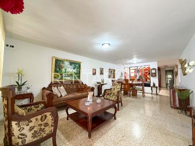 Casa de 4 alcobas en venta en El Trianon, Envigado, 174 m² · foto 4 de 20
