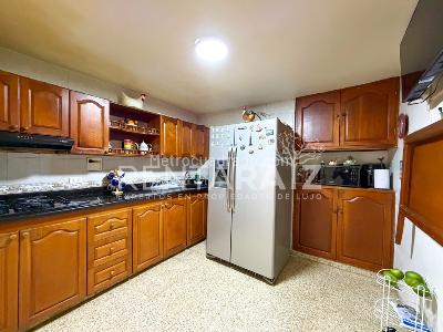 Casa de 4 alcobas en venta en El Trianon, Envigado, 174 m² · foto 7 de 20