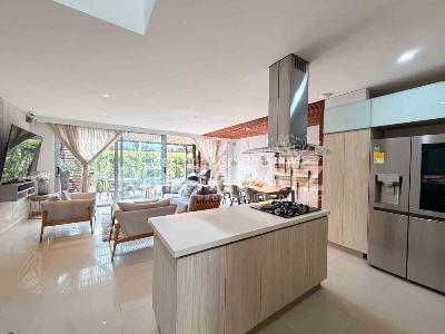 Casa de 3 alcobas en venta en San Lucas, Medellín, 220 m² · foto 5 de 20