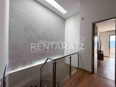 Casa de 3 alcobas en venta en San Lucas, Medellín, 220 m² · foto 11 de 20