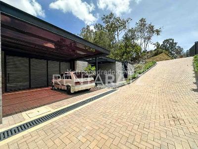 Casa de 3 alcobas en venta en Alto De Las Palmas, Envigado, 331 m² · foto 3 de 20