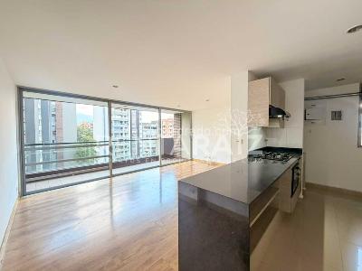 Apartamento de 3 alcobas en arriendo en Los Balsos El Poblado, Medellín, 94 m² · foto 3 de 20