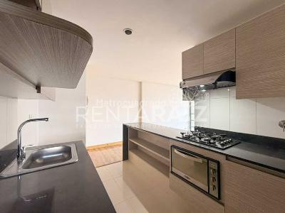 Apartamento de 3 alcobas en arriendo en Los Balsos El Poblado, Medellín, 94 m² · foto 4 de 20