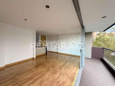 Apartamento de 3 alcobas en arriendo en Los Balsos El Poblado, Medellín, 94 m² · foto 9 de 20