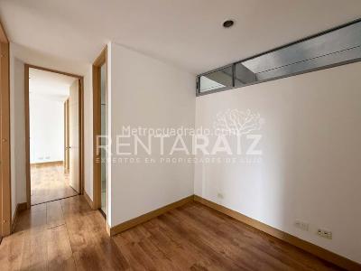 Apartamento de 3 alcobas en arriendo en Los Balsos El Poblado, Medellín, 94 m² · foto 10 de 20