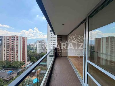 Apartamento de 3 alcobas en arriendo en Los Balsos El Poblado, Medellín, 94 m² · foto 13 de 20