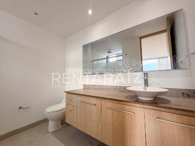 Apartamento de 3 alcobas en arriendo en Los Balsos El Poblado, Medellín, 94 m² · foto 19 de 20