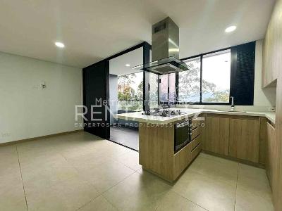 Apartamento de 3 alcobas en venta en Las Palmas, Medellín, 94 m² · foto 3 de 20