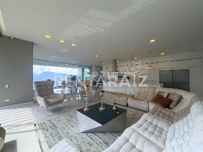 Casa de 5 alcobas en venta en Los Balsos, Medellín, 780 m² · foto 3 de 20
