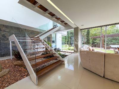Casa de 5 alcobas en venta en Los Balsos, Medellín, 780 m² · foto 17 de 20