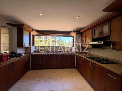 Casa de 4 alcobas en venta en Alto Del Escobero, Envigado, 300 m² · foto 11 de 20