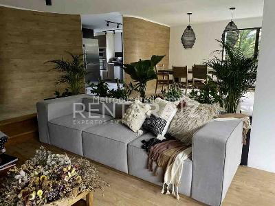 Apartamento de 3 alcobas en venta en El Poblado, Medellín, 270 m² · foto 2 de 20
