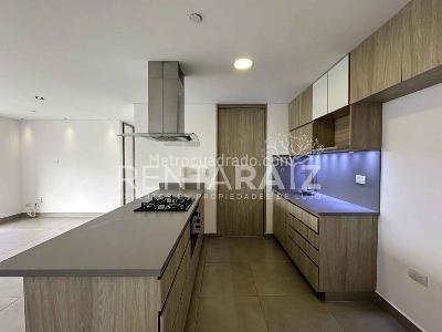 Apartamento de 2 alcobas en arriendo en Loma Del Chocho, Envigado, 84 m² · foto 2 de 20