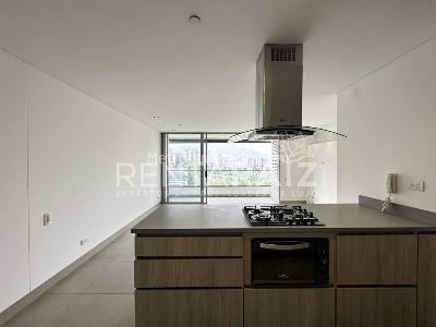 Apartamento de 2 alcobas en arriendo en Loma Del Chocho, Envigado, 84 m² · foto 3 de 20