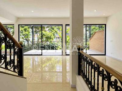 Casa de 3 alcobas en arriendo en El Tesoro, Medellín, 210 m² · foto 2 de 20