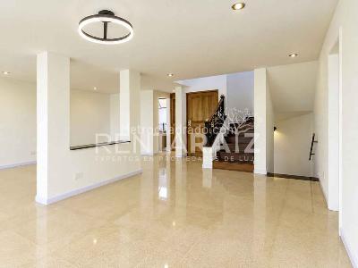 Casa de 3 alcobas en arriendo en El Tesoro, Medellín, 210 m² · foto 5 de 20