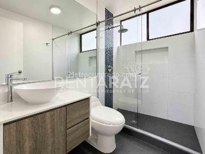Casa de 3 alcobas en arriendo en El Tesoro, Medellín, 210 m² · foto 14 de 20