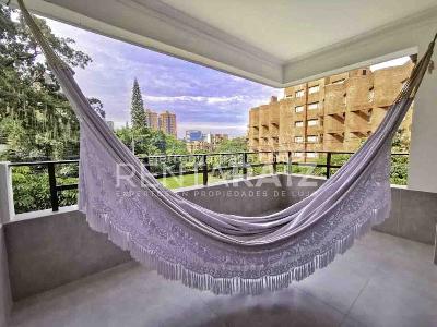 Apartamento de 3 alcobas en venta en El Poblado, Medellín, 256 m² · foto 5 de 20