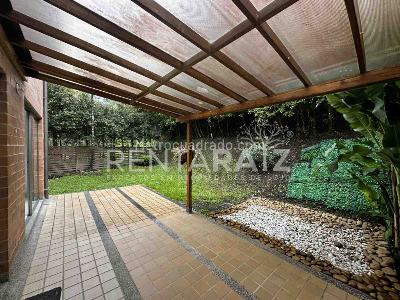 Casa de 3 alcobas en arriendo en Loma Del Esmeraldal, Envigado, 189 m² · foto 8 de 20