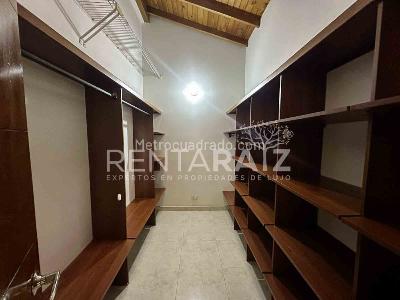 Casa de 3 alcobas en arriendo en Loma Del Esmeraldal, Envigado, 189 m² · foto 11 de 20