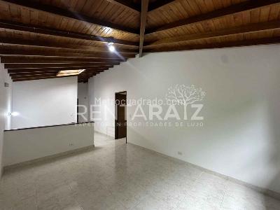 Casa de 3 alcobas en arriendo en Loma Del Esmeraldal, Envigado, 189 m² · foto 15 de 20