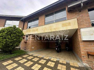 Casa de 3 alcobas en venta en Loma Del Esmeraldal, Envigado, 189 m² · foto 1 de 20