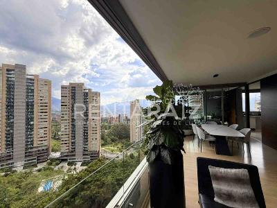 Apartamento de 3 alcobas en venta en Los Balsos, Medellín, 204 m² · foto 4 de 20
