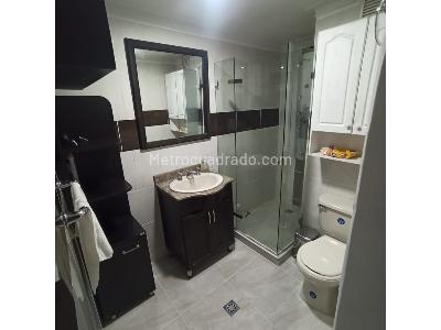 Apartamento de 3 alcobas en venta en Laureles, Medellín, 95 m² · foto 11 de 13