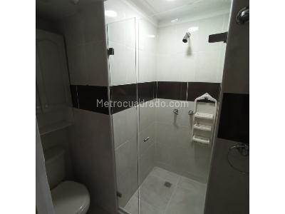 Apartamento de 3 alcobas en venta en Laureles, Medellín, 95 m² · foto 12 de 13