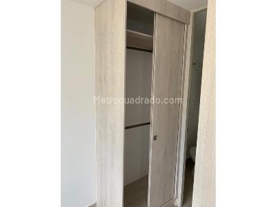 Apartaestudio en venta en Niquia, Bello, 36 m² · foto 6 de 18