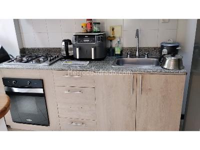Apartamento de 3 alcobas en venta en Loma De Los Bernal, Medellín, 118 m² · foto 3 de 20