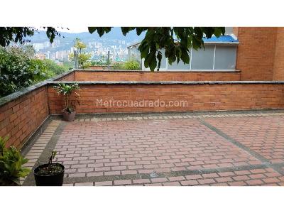 Apartamento de 3 alcobas en venta en Loma De Los Bernal, Medellín, 118 m² · foto 4 de 20