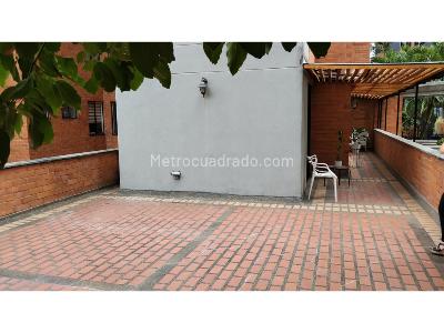Apartamento de 3 alcobas en venta en Loma De Los Bernal, Medellín, 118 m² · foto 20 de 20