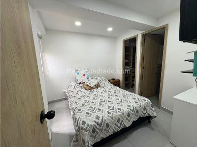 Apartamento en venta en Almeria, Medellín · foto 4 de 13