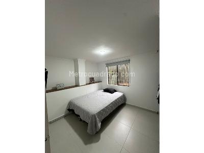 Apartamento en venta en Almeria, Medellín · foto 5 de 13