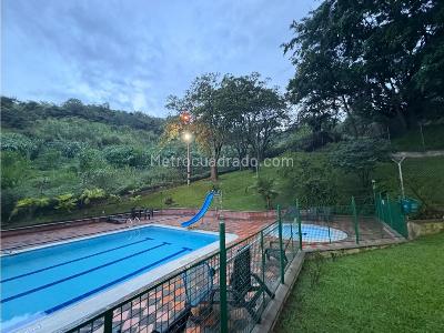 Apartamento en venta en Almeria, Medellín · foto 8 de 13