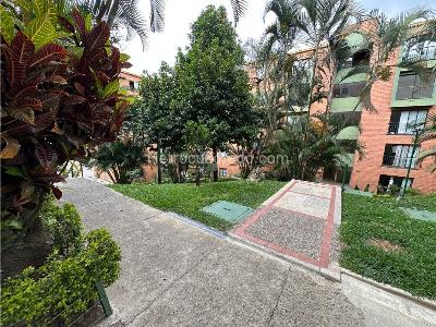 Apartamento en venta en Almeria, Medellín · foto 11 de 13