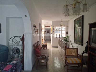 Casa de 5 alcobas en venta en La America, Medellín, 200 m² · foto 11 de 20