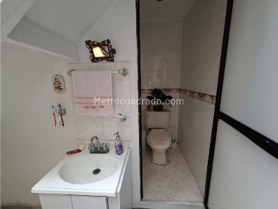 Casa de 5 alcobas en venta en La America, Medellín, 200 m² · foto 14 de 20
