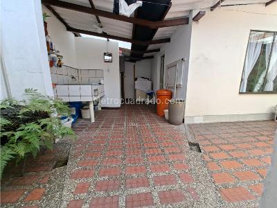 Casa de 5 alcobas en venta en La America, Medellín, 200 m² · foto 20 de 20