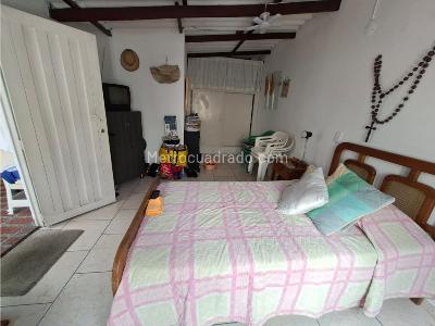 Casa de 5 alcobas en venta en La America, Medellín, 200 m² · foto 7 de 20