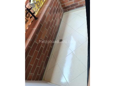 Apartamento de 3 alcobas en venta en Malta, Itagüí, 75 m² · foto 4 de 14